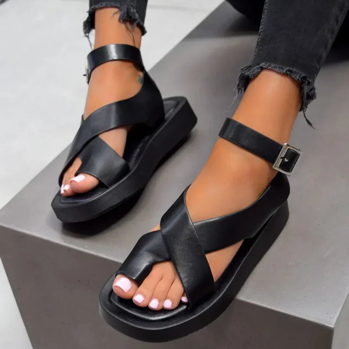 EUMIE / CASUAL SANDALS