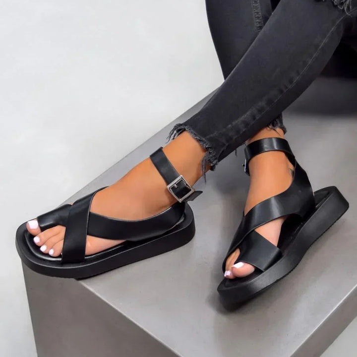 EUMIE / CASUAL SANDALS