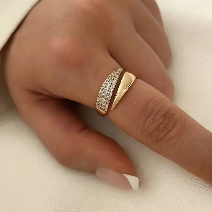 CHERYL / ELEGANT RING