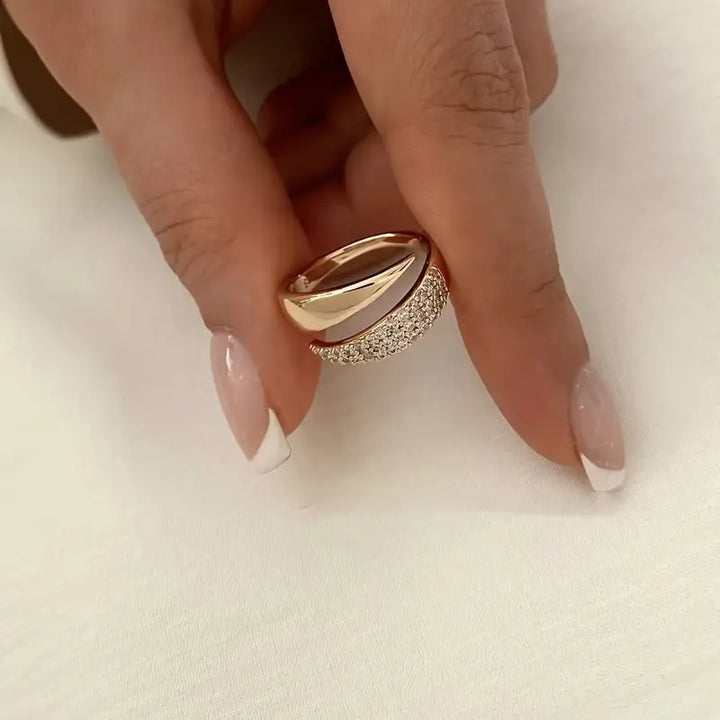CHERYL / ELEGANT RING