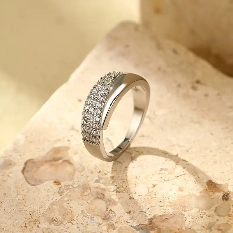 CHERYL / ELEGANT RING